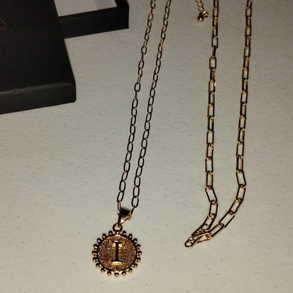 Letter I paper clip style‎ necklaces - Picture 1 of 2